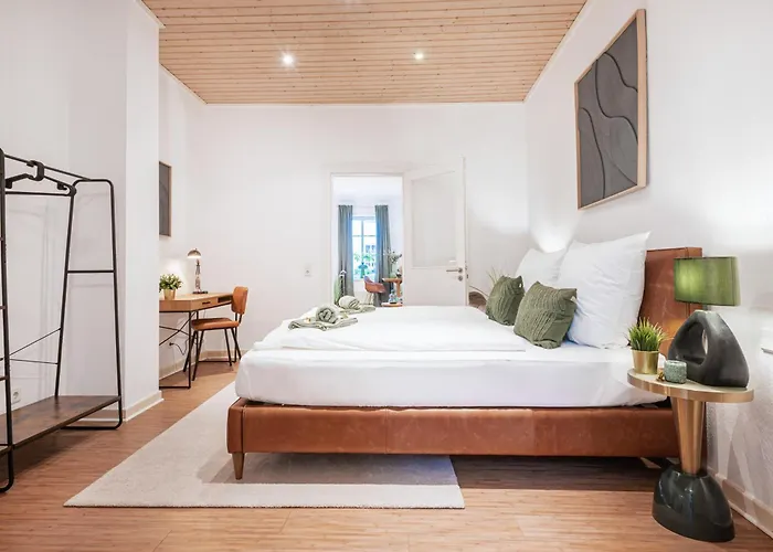 Schoene In * 克桑滕